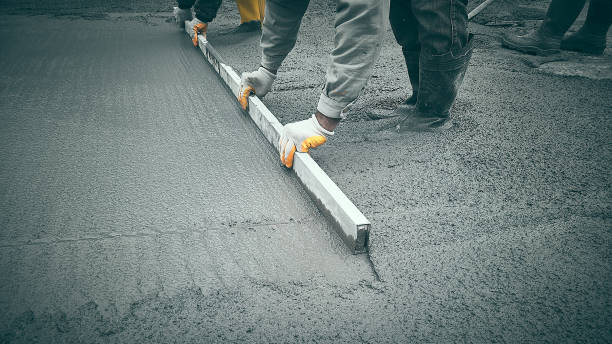 Best Concrete Sidewalk Installation in Edina, MO